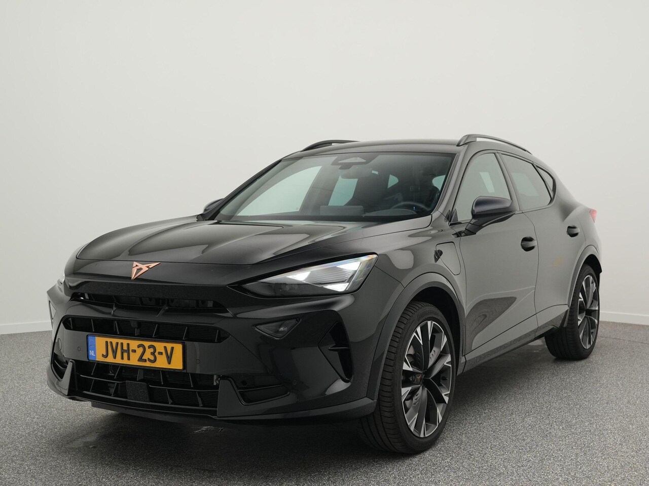CUPRA Formentor - 1.5 TSI e-Hybrid VZ 272PK | Trekhaak | SennHeiser Audio | Elek. Stoel incl. geheugen | Ach - AutoWereld.nl
