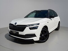 Skoda Kamiq - 1.0 TSI Monte Carlo * Panoramadak * Parkeercamera * Navigatiesysteem * Keyless entry