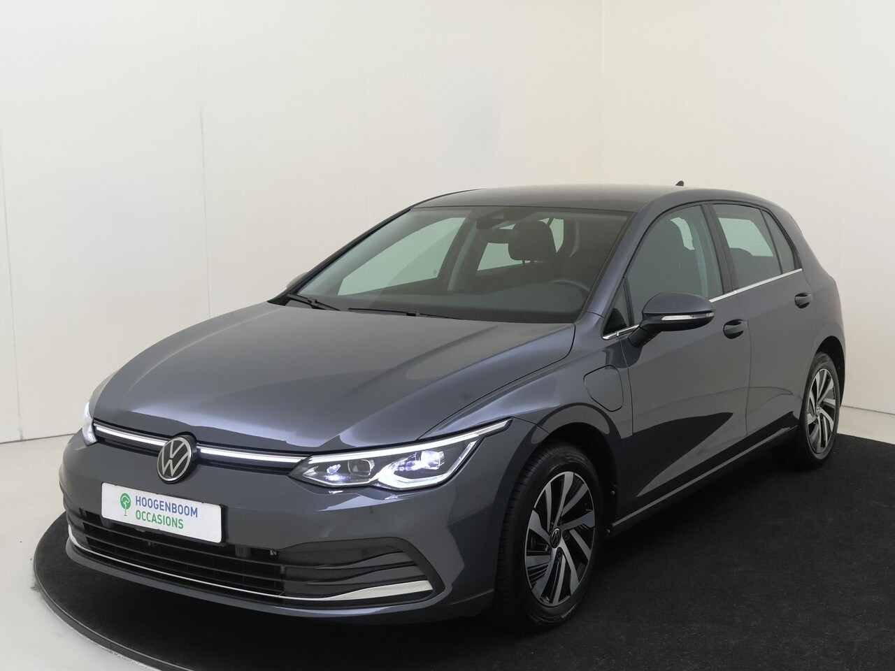 Volkswagen Golf - 1.4 eHybrid | SoH 98% | Navigatie | Achteruitrijcamera | Lane assist | Bestuurdersstoel me - AutoWereld.nl