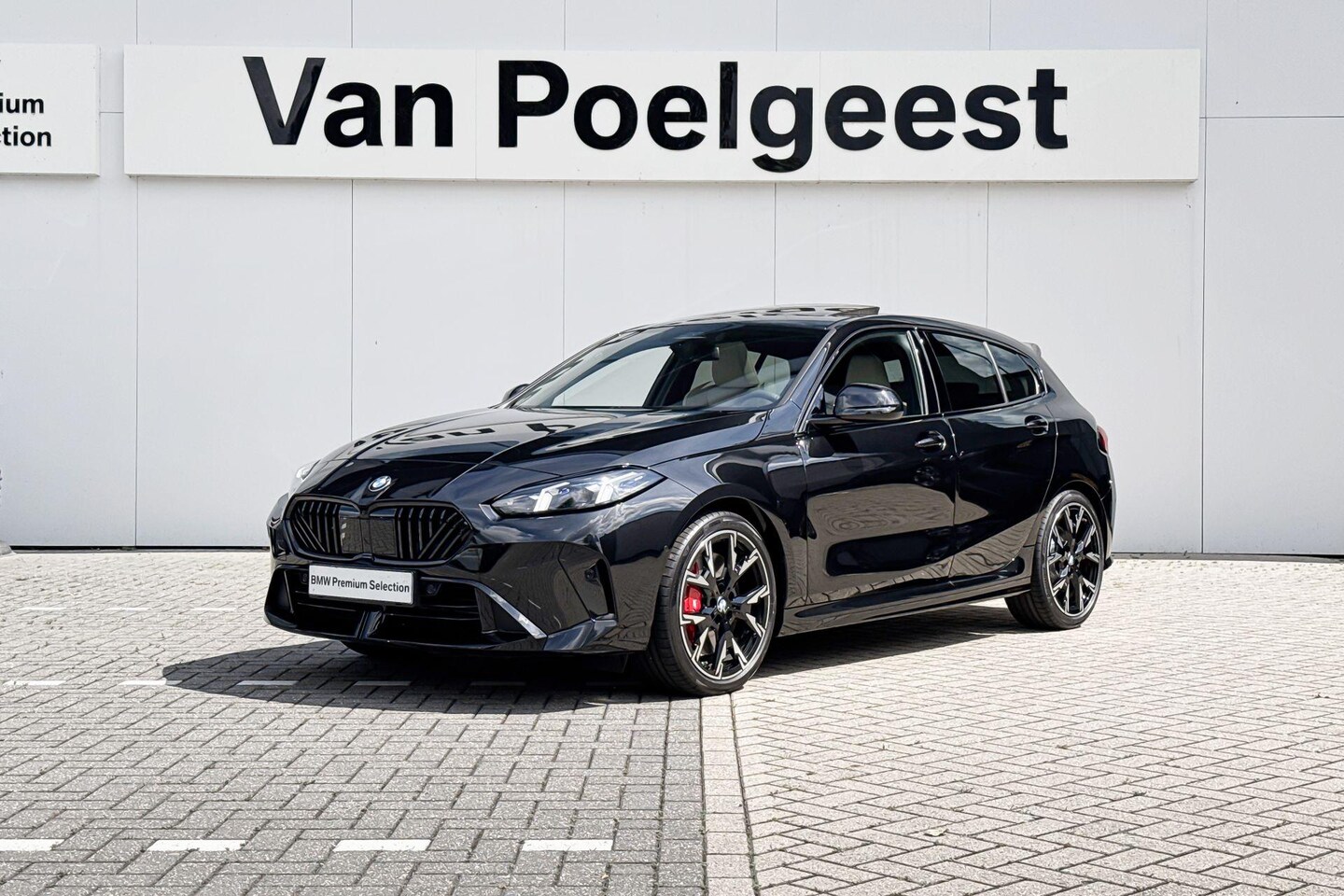 BMW 1-serie - 120 M Sport | Panoramadak | Harman-Kardon | Comfort Access | Huisselectie - AutoWereld.nl