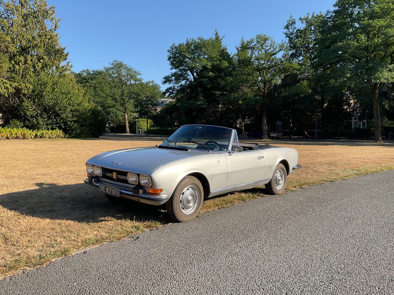 Peugeot 504 - 2.0 Cabrio Inj. 2.0 Cabrio Inj., ‘69, orig, erg mooi en goed! - AutoWereld.nl