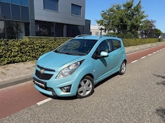 Chevrolet Spark - 1.2 16V LTZ Airco Stoelverwarming Parkeersensoren/Achter