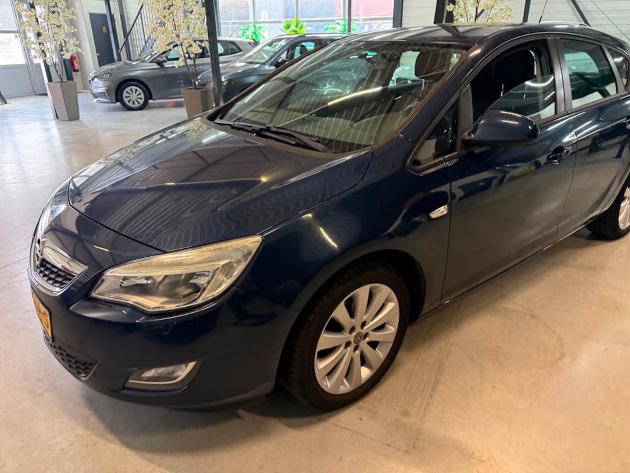 Opel Astra - 1.6 Sport inruiler - AutoWereld.nl