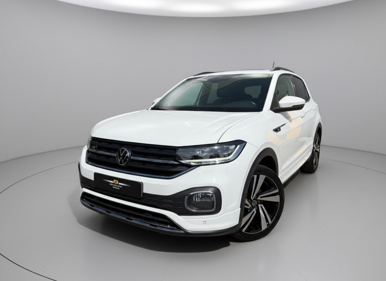 Volkswagen T-Cross - 1.5 TSI DSG * R-Line * AUTOMAAT * Parkeercamera * Navigatiesysteem * Stoelverwarming * - AutoWereld.nl