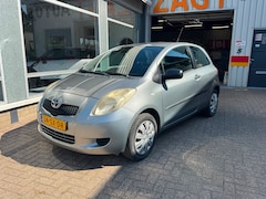 Toyota Yaris - 1.3 VVTi Terra