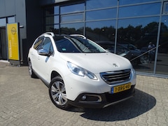 Peugeot 2008 - 1.2 PureTech Allure, Automaat, Navi, parkpilot