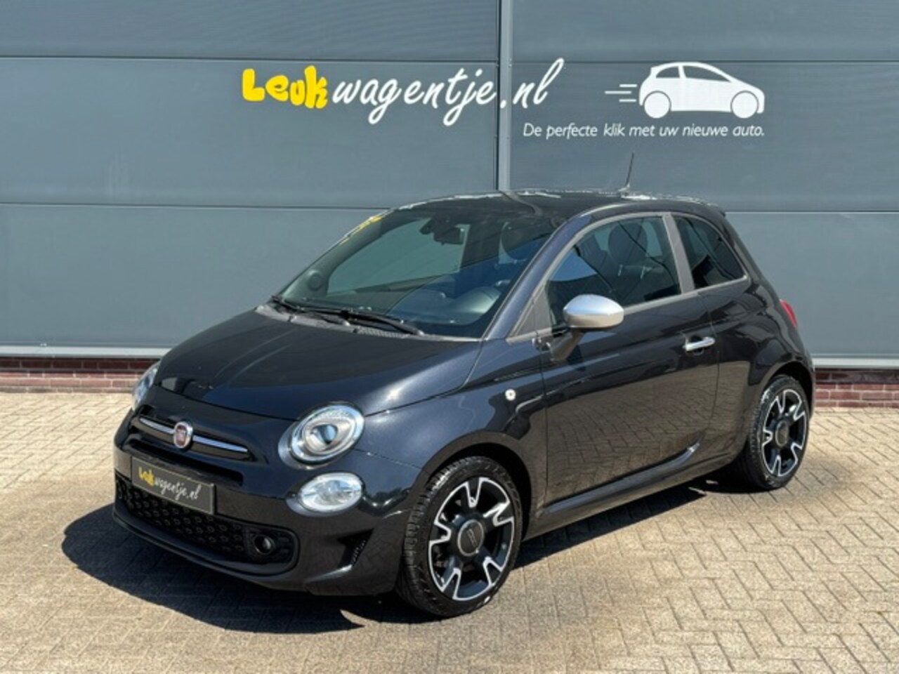 Fiat 500 - 1.0 Hybrid Rockstar *carplay *climate *cruise *pano - AutoWereld.nl