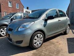 Toyota Yaris - 1.3 VVTi Comfort