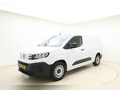 Peugeot e-Partner - 136 L2 50 kWh DEMO | Camera | 3zitplaatsen | betimmering