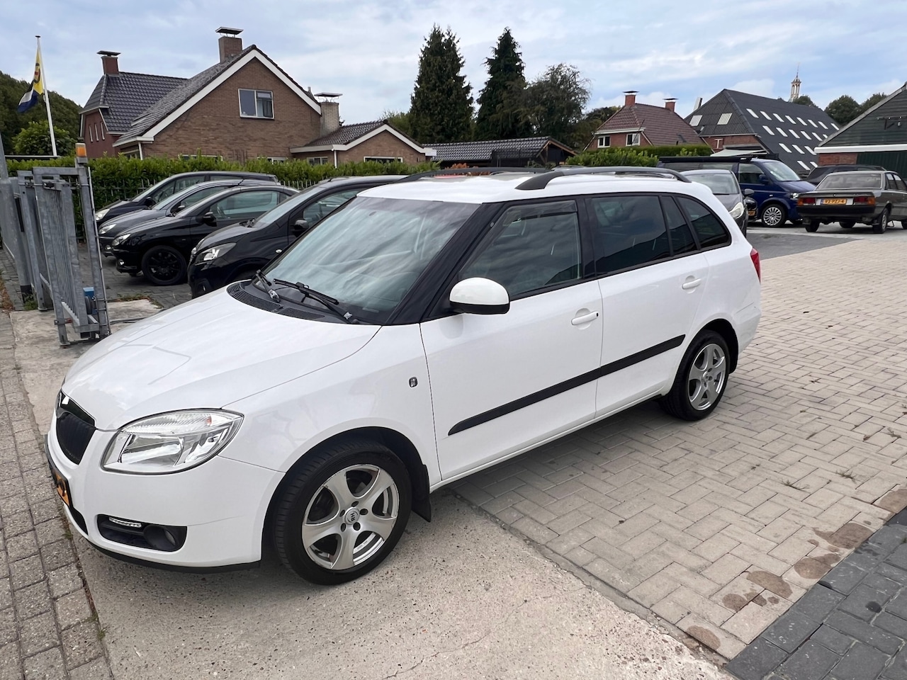 Skoda Fabia Combi - 1.4-16V Tour 1.4-16V Tour nieuwe APK - AutoWereld.nl