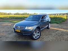 Volkswagen Touareg - 4.2 V8 automaat, mooie kleurstelling - stoelverwarming - elektrische stoelen