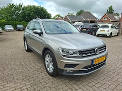 Volkswagen Tiguan - 1.4 TSI 4Motion Highline Business R dsg digitaal dash, massage stoelen