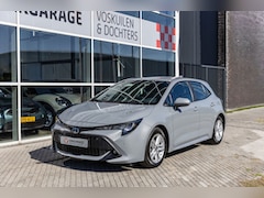 Toyota Corolla - 1.8 Hybrid Dynamic |Sensor voor en achter | Verwarmde stoelen