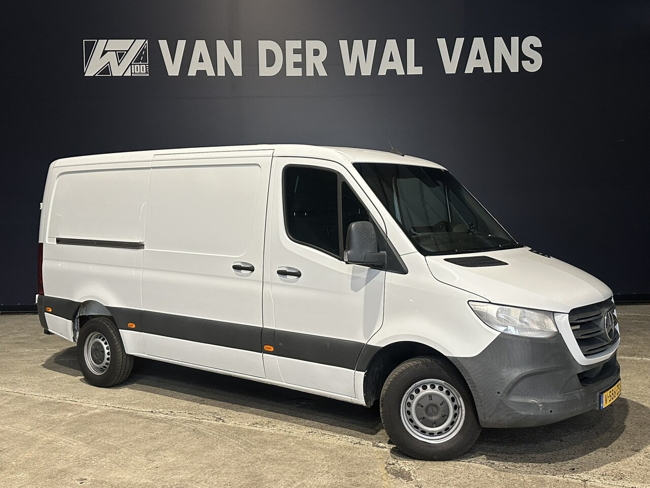 Mercedes-Benz Sprinter - 316 CDI 163pk 3500kg Trekhaak *Rijklaar Direct Rijden* L2H1 Euro6 Airco | Camera | Apple C - AutoWereld.nl