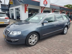 Volkswagen Passat Variant - 1.4 TSI Highline BlueM. DSG/NAVI/PDC
