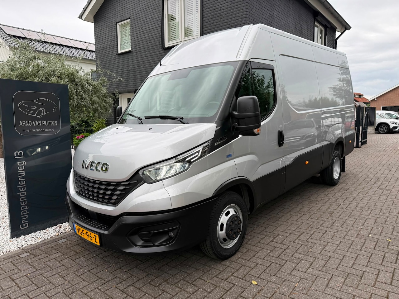 Iveco Daily - 35C16V 2.3 Automaat / Dubbel Lucht / 3500 Trekhaak - AutoWereld.nl