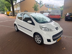 Peugeot 107 - Tweede eigenaar / Airco / Bouwjaar 2012 / Leuke auto