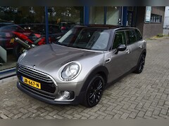 MINI Clubman - 1.5 Cooper Business // Climate control, lichtmetalen velgen, navi, bluetooth