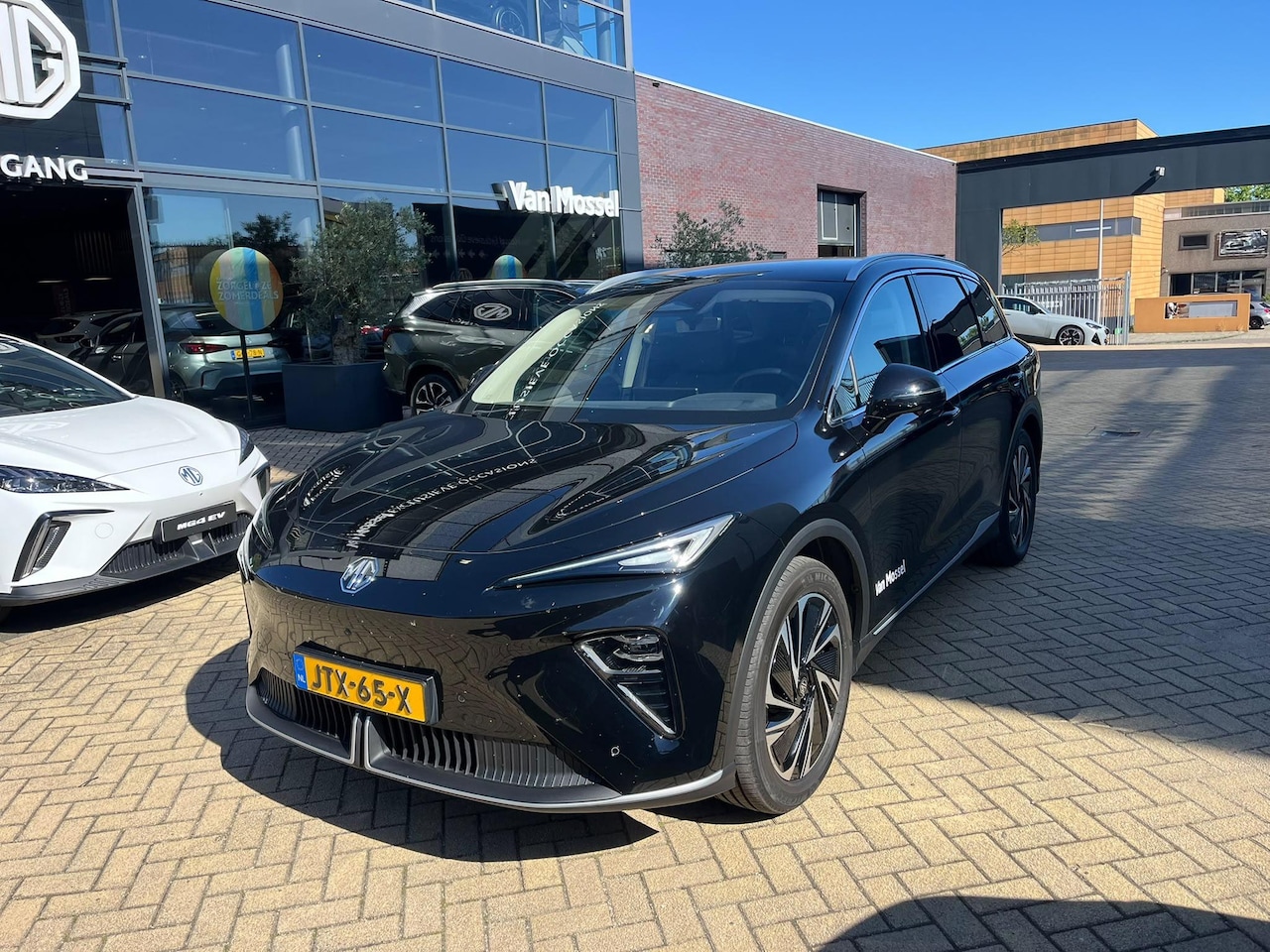 MG MGS6 EV - Luxury 4WD 77 kWh | 360 Camera | Led koplampen | CarPlay | Panoramadak | Stoel+ Stuurverwa - AutoWereld.nl