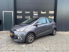 Hyundai i10 - 1.0i i-Motion Premium | Airco | Parkeer Sensor achter | Cruise | Bluetooth