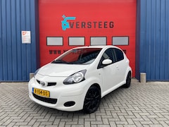Toyota Aygo - 1.0-12V Aspiration Red |Trekhaak|Airco|Carplay