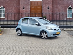 Toyota Aygo - 1.0-12V Sport / 1e eigenaar / Airco / Nieuwe Apk / 5 Drs