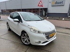 Peugeot 208 - 1.6 VTi Allure GLAS DAK CLIMA APK Half LEER