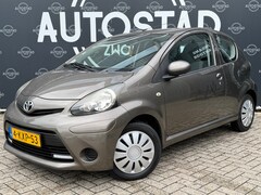 Toyota Aygo - 1.0 VVT-i Facelift / NL-Auto / 2e Eigenaar / NAP / Airco / APK