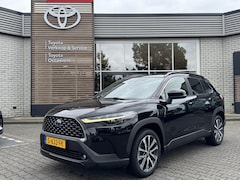Toyota Corolla Cross - 2.0 HYBRID 184PK FIRST-EDITION BLIND-SPOT EL-ACHTERKLEP LM-VELGEN KEYLESS PARK-SENSOREN ST