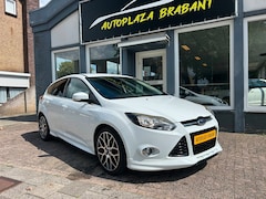 Ford Focus - 1.6 EcoBoost / ST- LINE / CLIMAT / CRUISE / PDC
