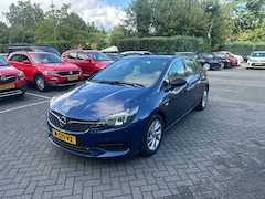 Opel Astra - 1.2 Business Elegance, leer, navigatie , pdc voor en achter met camera , afneembare trekha