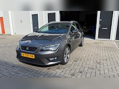 SEAT Leon ST - 1.6 TDI Style FR DSG 2014 Navi - Acc - Clima