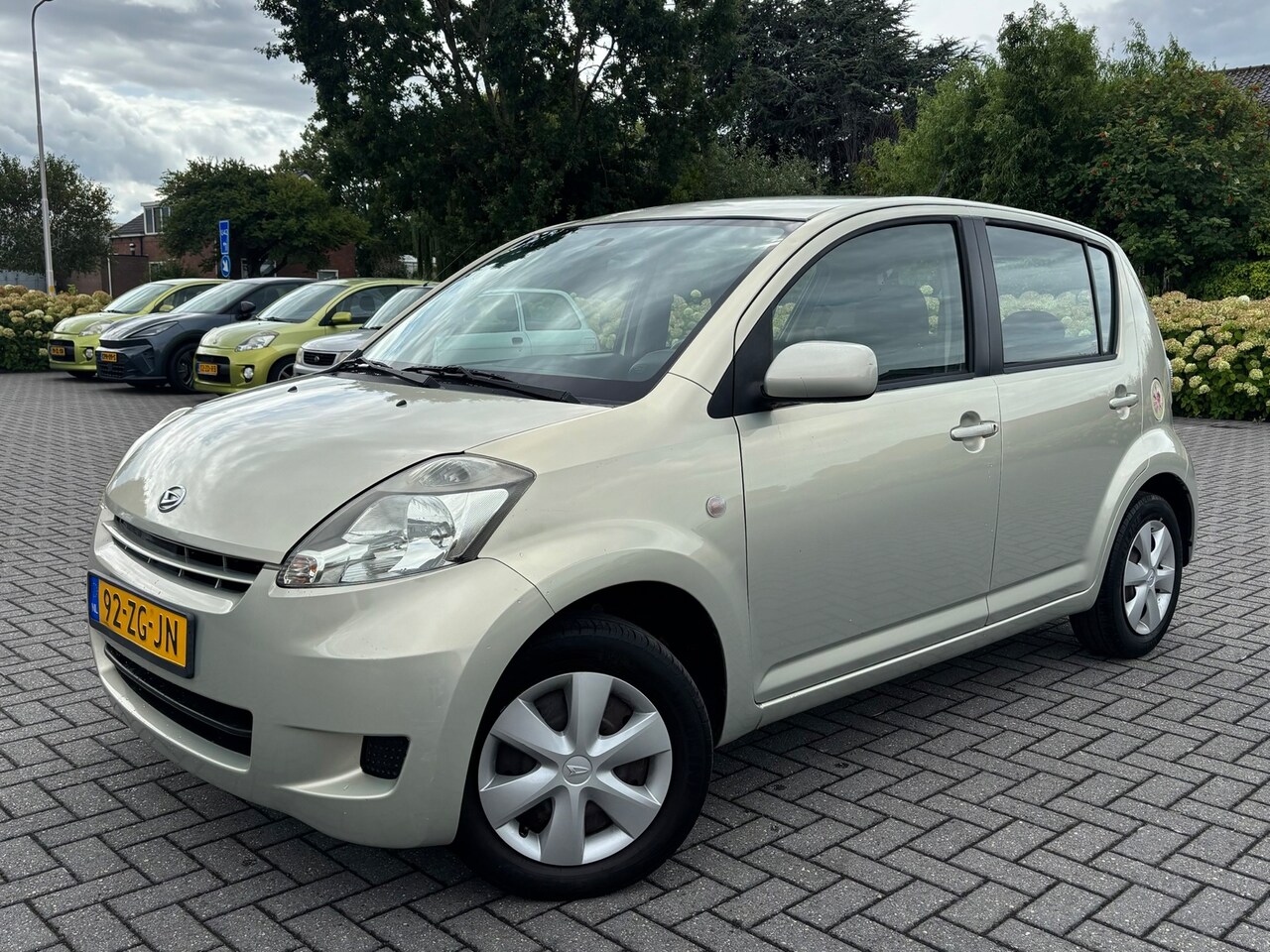 Daihatsu Sirion 2 - 1.0-12V Premium 1.0-12V Premium - AutoWereld.nl