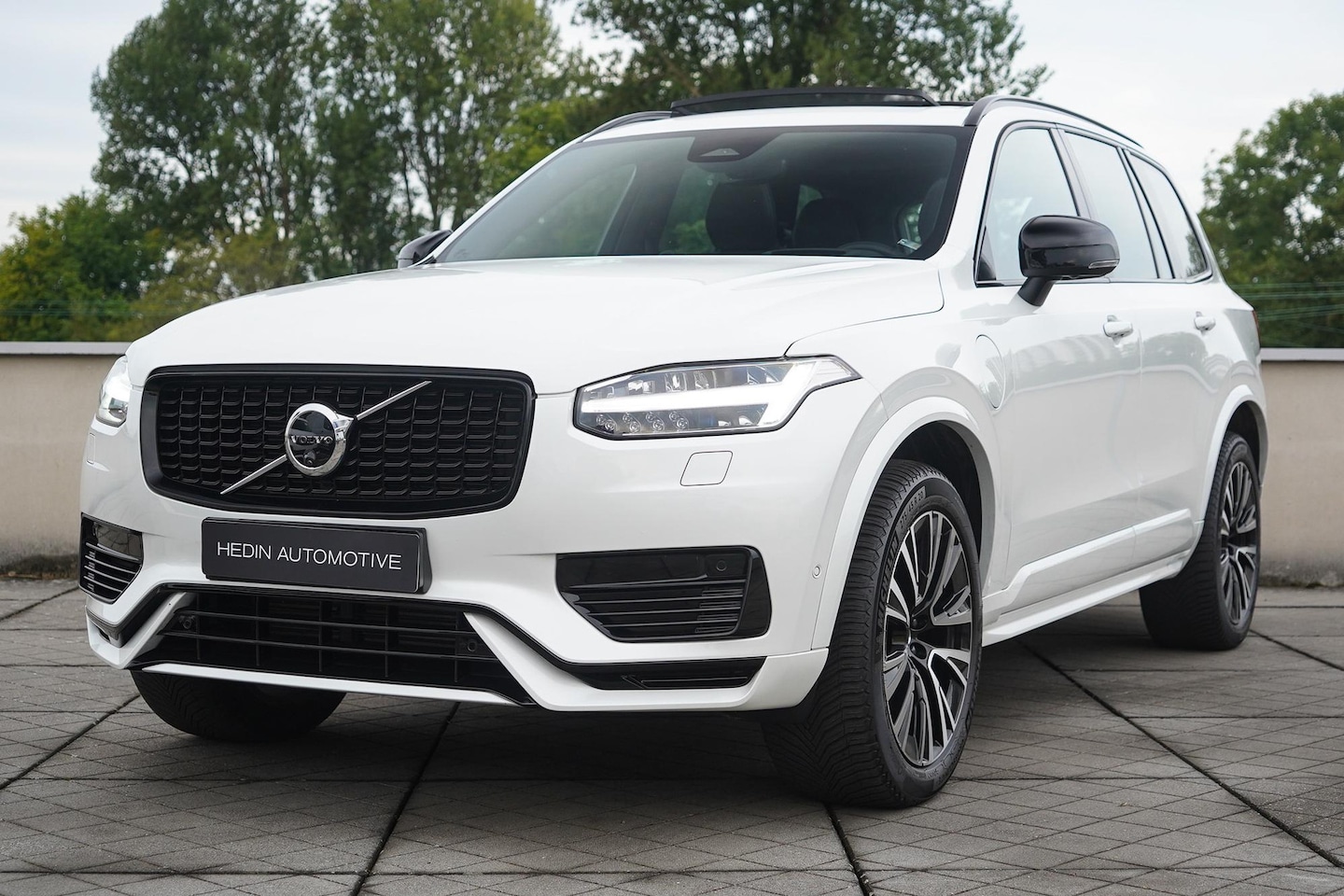 Volvo XC90 - 2.0 T8 Recharge AWD Ultimate Dark | Bowers & Wilkins | Luchtvering | Trekhaak | 360 camera - AutoWereld.nl