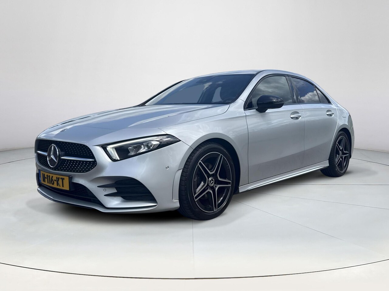 Mercedes-Benz A-klasse - 200 Business Solution AMG Night Upgrade | MBUX Groot | Camera | Cruise | - AutoWereld.nl