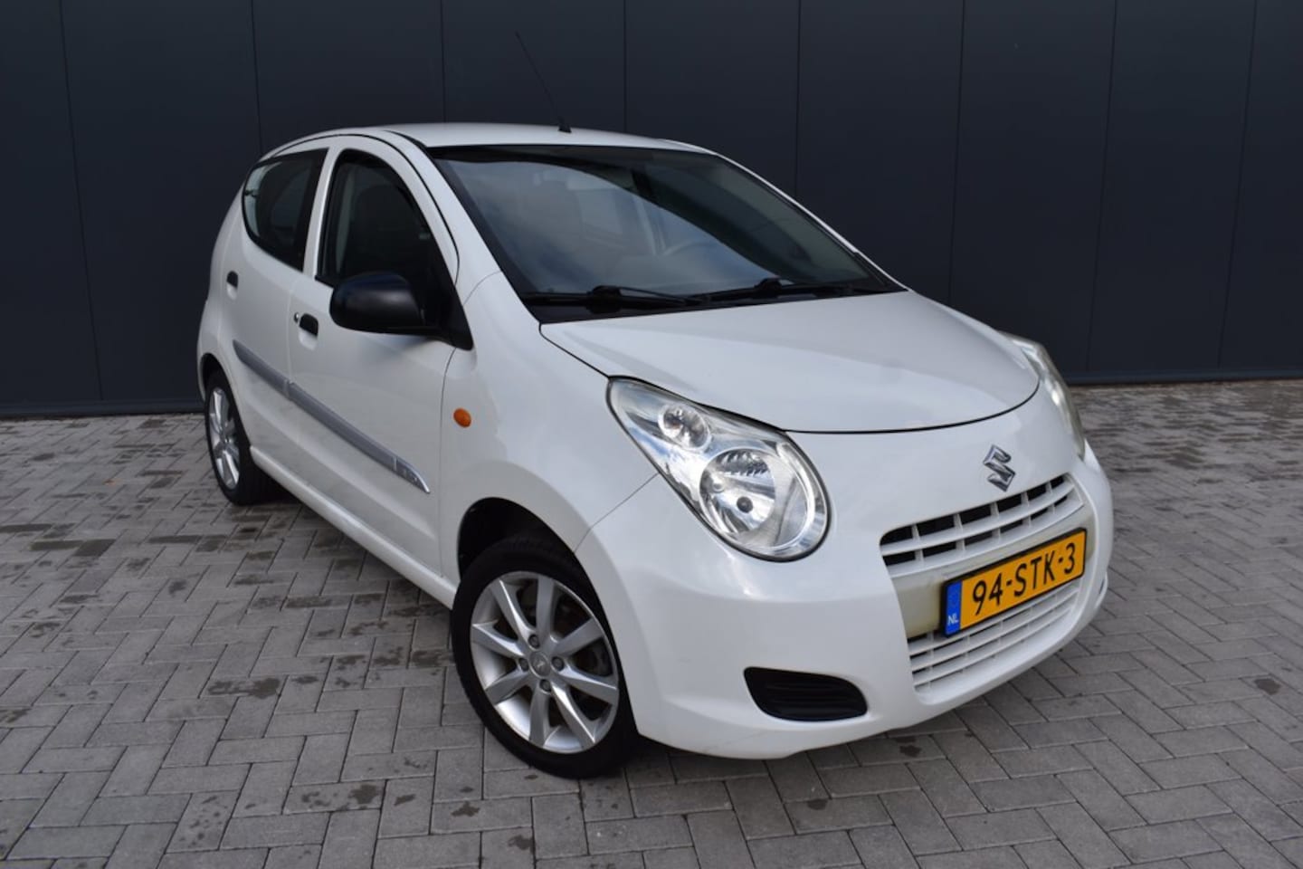 Suzuki Alto - 1.0 Silver-line |AIRCO|LEDER|LM WIELEN| - AutoWereld.nl