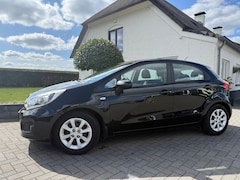 Kia Rio - 1.2 CVVT / Bj: 2015 / N.A.P