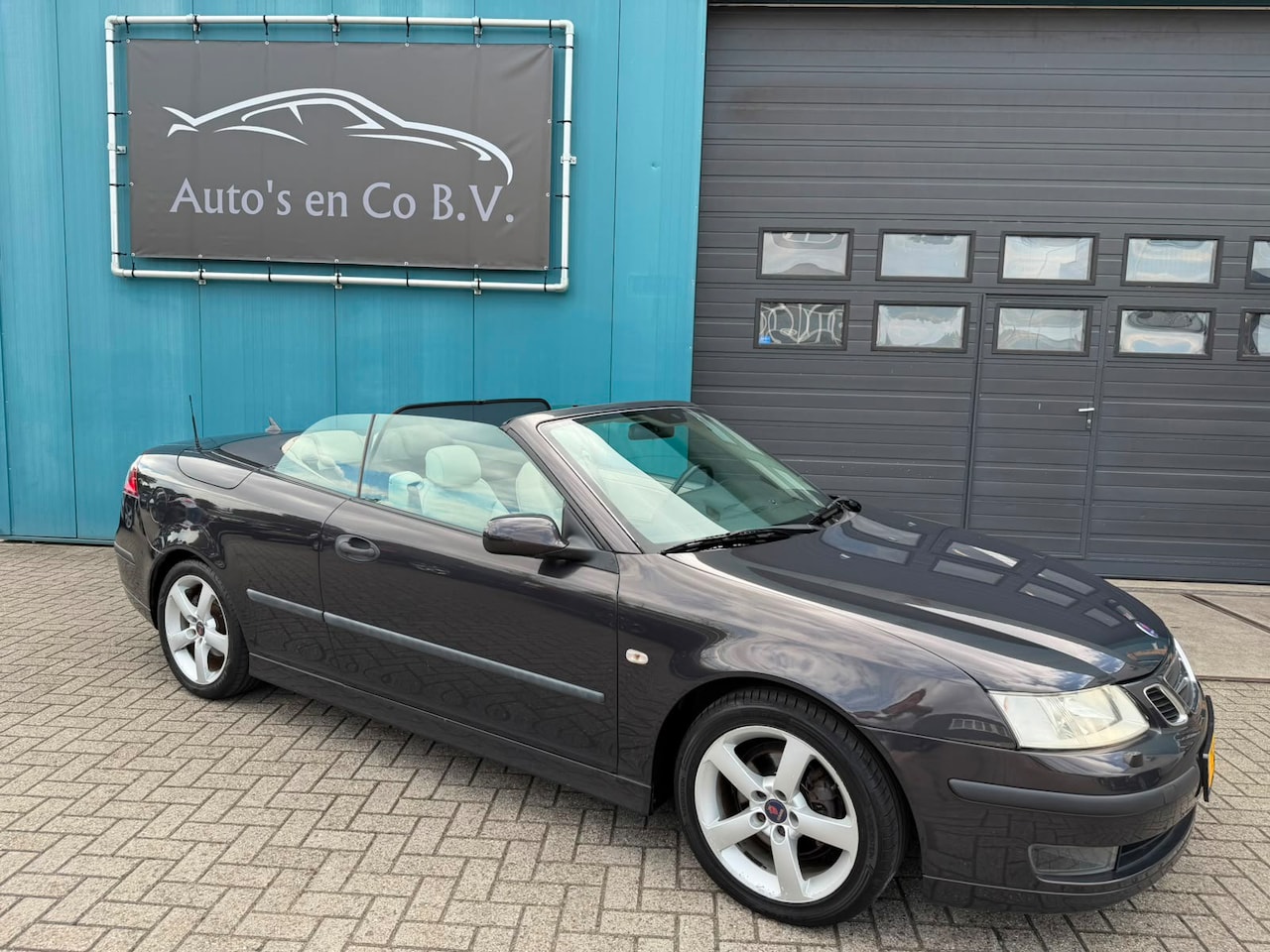 Saab 9-3 Cabrio - 2.0t Vector Leder Clima Navi Cruise 17" Lm velgen bi-Xenon Pdc Trekhaak Incl nw Apk 10-202 - AutoWereld.nl