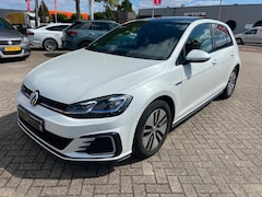 Volkswagen Golf - 1.4 TSI GTE