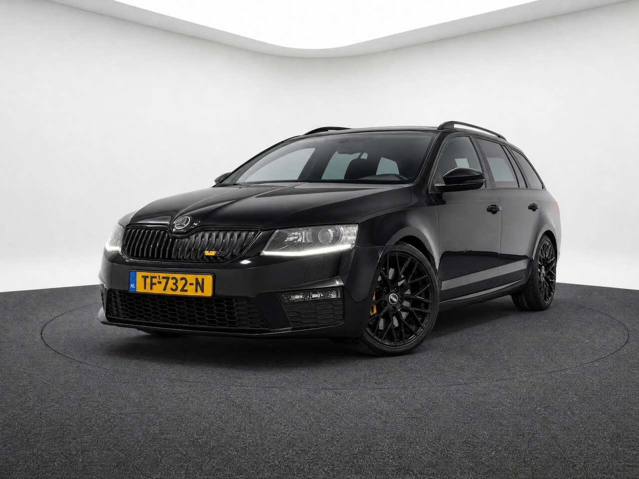Skoda Octavia Combi - 2.0 TDI RS|184PK|AUT|PANO|HALF LEER|D-RIEMVV|TREKHAAK - AutoWereld.nl