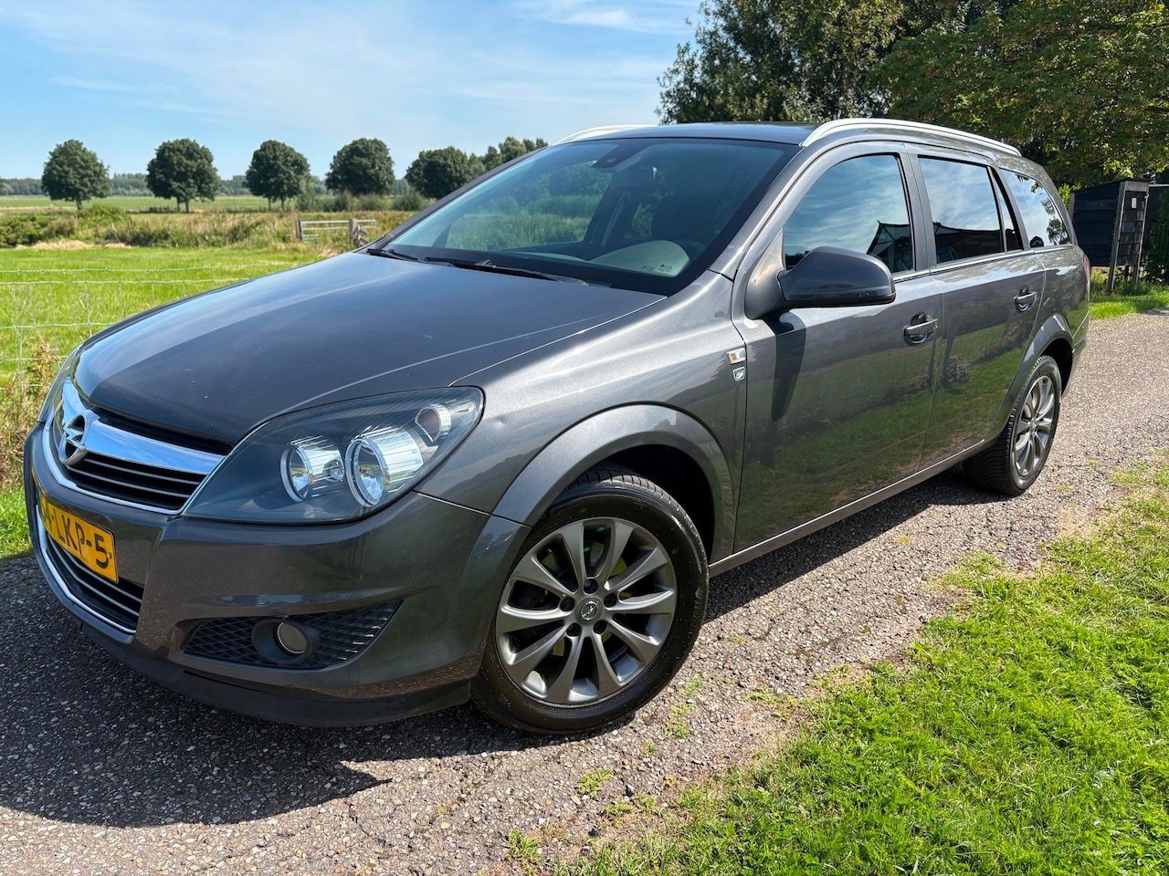 Opel Astra Wagon - 1.6 Cosmo|2010|Airco|APK Nieuw - AutoWereld.nl