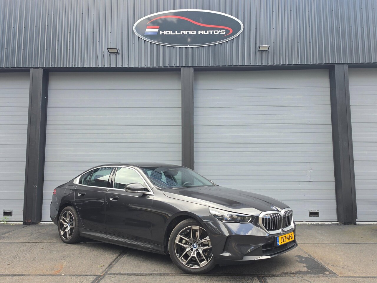BMW 5-serie - 530e M Sport Edition 530e M Sport Edition, pano, fabrieksgarantie - AutoWereld.nl