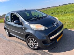 Peugeot 107 - 1.0-12V XS / 5 drs airco 2011