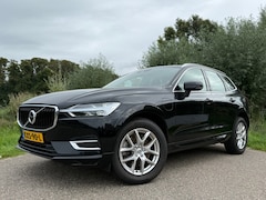 Volvo XC60 - 2.0 T8 Twin Engine AWD Momentum Pro Automaat / Panoramadak / Leder / Camera / Navi / 18" V