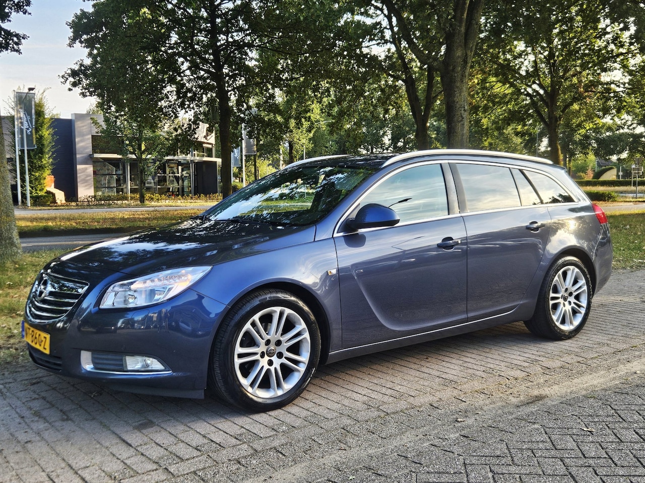 Opel Insignia Sports Tourer - 1.8 Cosmo*Nette auto! - AutoWereld.nl
