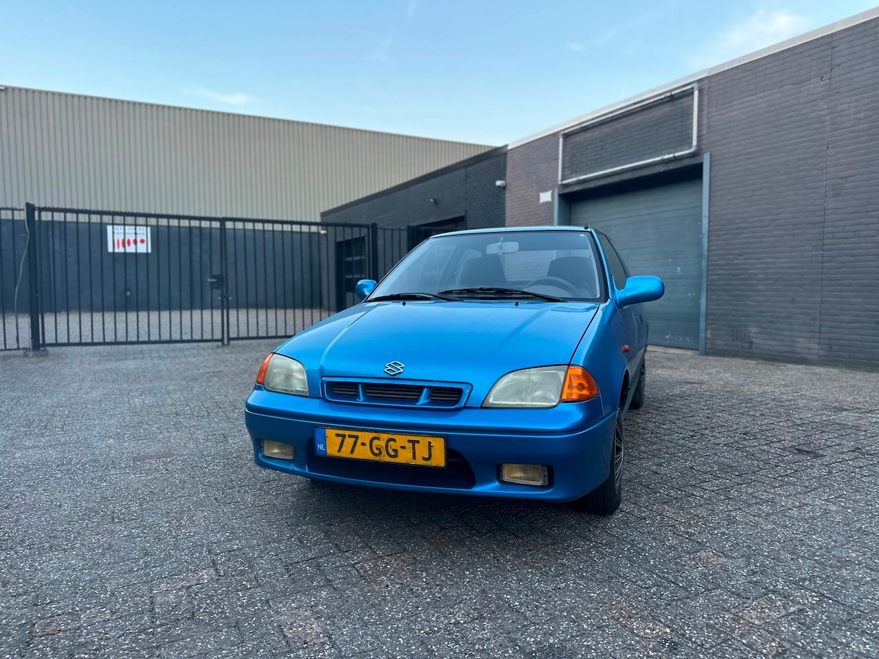 Suzuki Swift - 1.0 Sensation ABS Airbags ELek. Pakket Stuurbekrachtiging APK NAP. - AutoWereld.nl