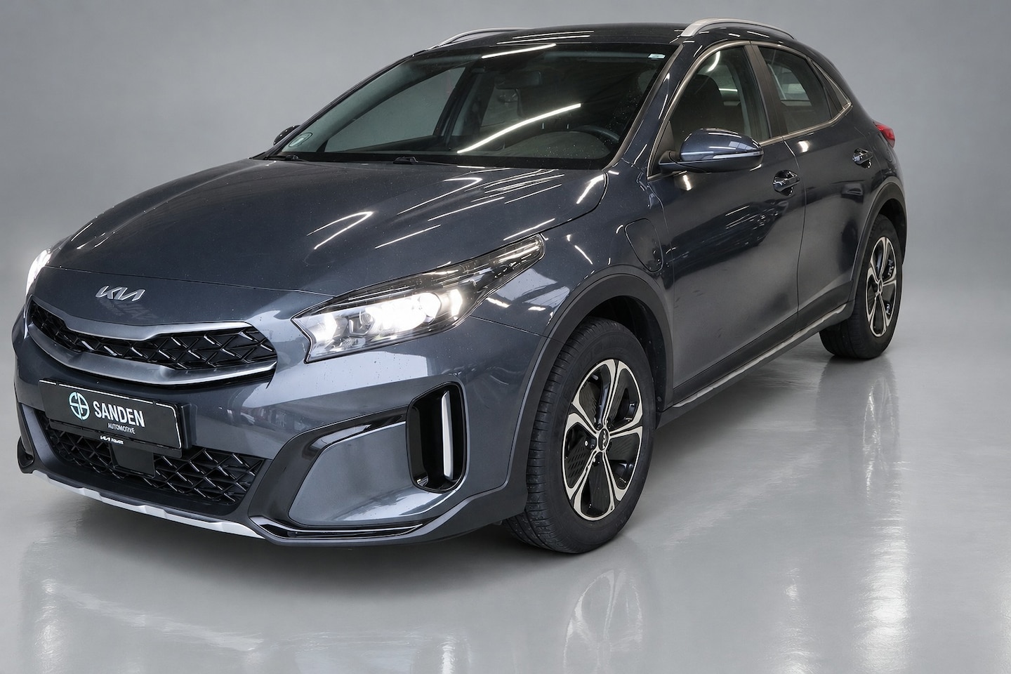 Kia XCeed - 1.6 GDi PHEV DynamicLine | Automaat | Trekhaak | Slechts 28.034 km! | Dealer onderhouden - AutoWereld.nl
