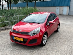 Kia Rio - 1.2 CVVT Comfort Pack5-deursAircoLM. velgen 1 jaar APK