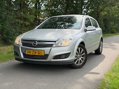 Opel Astra - 1.8 Temptation | Airco + Cruise Nu € 999,