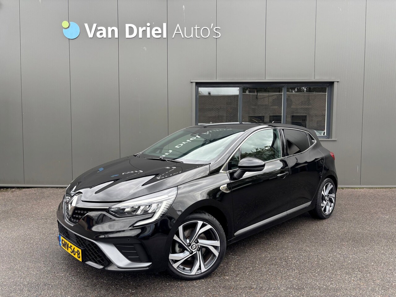 Renault Clio - 1.6 E-Tech Hybrid 145 Automaat R.S. Line / Camera / Stoelverwarming! - AutoWereld.nl